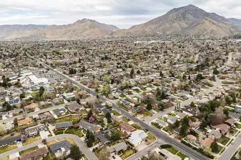 View/Area - 4160 S 2700 E, Holladay, UT 84124 photo 5 of 7