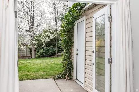 Exterior - 4160 S 2700 E, Holladay, UT 84124 photo 2 of 15