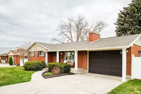 Exterior - 4160 S 2700 E, Holladay, UT 84124 photo 14 of 15