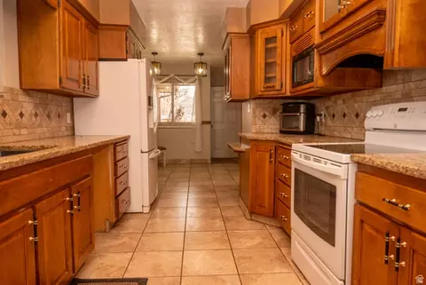 Kitchen - 110 E 300 S, Beaver, UT 84713 photo 7 of 12