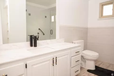 Bath - 110 E 300 S, Beaver, UT 84713 photo 6 of 9