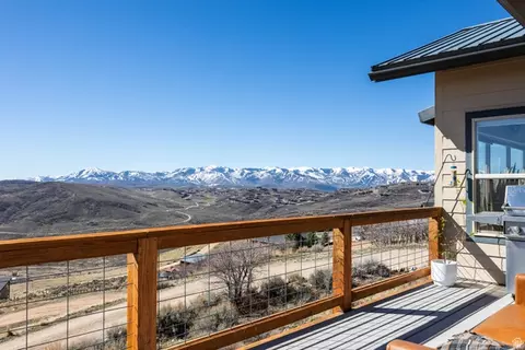 Exterior - 277 E Crestview Dr, Wanship, UT 84017 photo 3 of 12