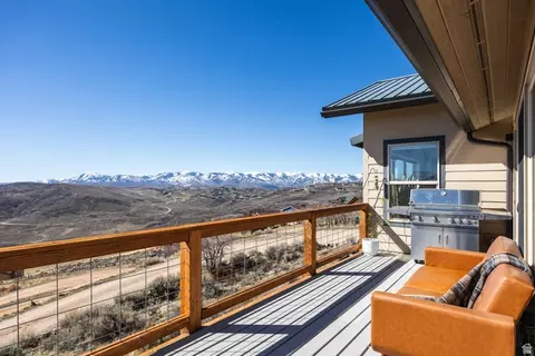 Exterior - 277 E Crestview Dr, Wanship, UT 84017 photo 2 of 12