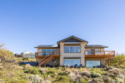 Exterior - 277 E Crestview Dr, Wanship, UT 84017 photo 2 of 13