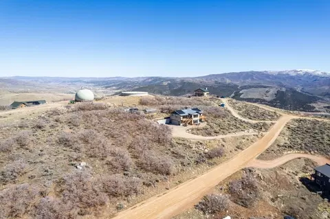 View/Area - 277 E Crestview Dr, Wanship, UT 84017 photo 8 of 11