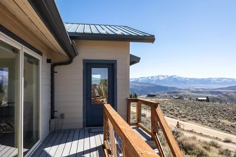 Exterior - 277 E Crestview Dr, Wanship, UT 84017 photo 4 of 12