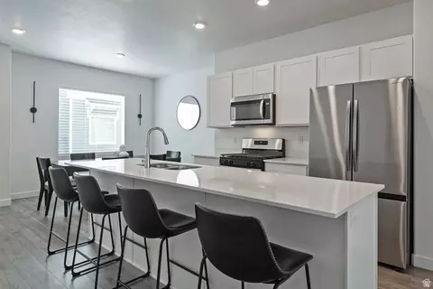 Kitchen - 3944 N Eagle Point Ln N, Eagle Mountain, UT 84005 photo 4 of 4