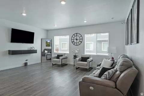 Living - 3944 N Eagle Point Ln N, Eagle Mountain, UT 84005 photo 2 of 2