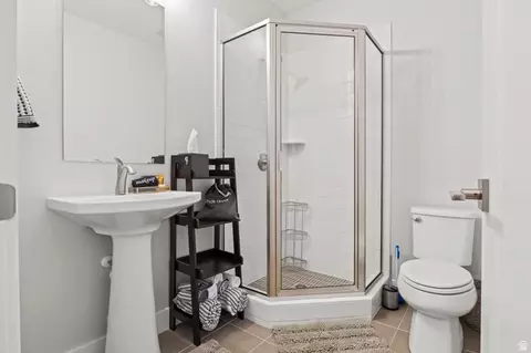 Bath - 1025 W Wasatch Spring Rd #Q5, Hideout, UT 84036 photo 4 of 4