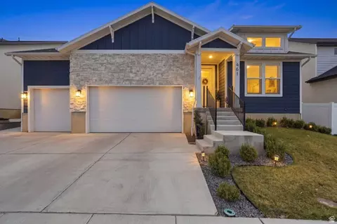 461 W June Dr, Kaysville, UT 84037