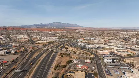 Undisclosed, Hurricane, UT 84737 photo 54