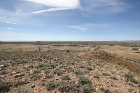 10495 E 7750 N, Lapoint, UT 84039 photo 11
