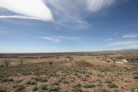 10495 E 7750 N, Lapoint, UT 84039 photo 14