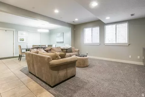 Living - 51 W Stauffer Ln S, Murray, UT 84107 photo 3 of 4