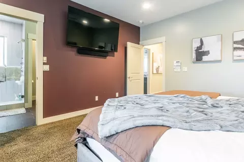 Bedroom - 51 W Stauffer Ln S, Murray, UT 84107 photo 2 of 6