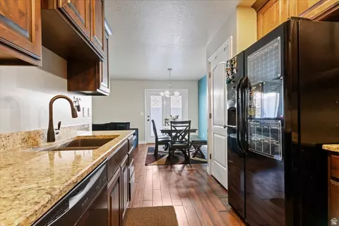 Kitchen - 1809 E Whitetail Dr, Layton, UT 84040 photo 2 of 4