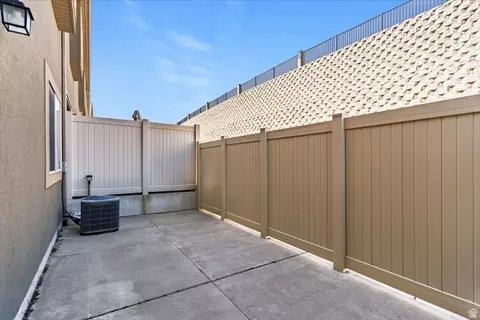 Exterior - 1809 E Whitetail Dr, Layton, UT 84040 photo 2 of 3