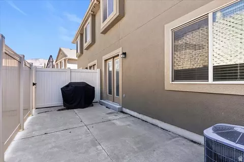 Exterior - 1809 E Whitetail Dr, Layton, UT 84040 photo 3 of 3