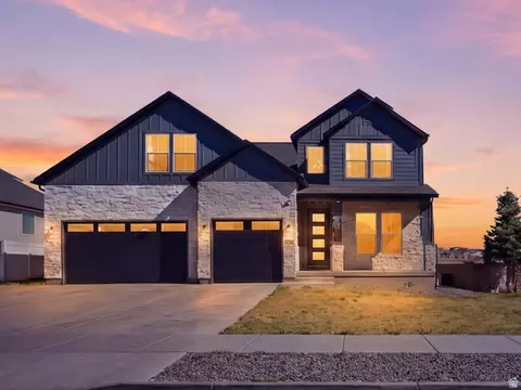 7094 W Moorepark Pl, West Jordan, UT 84081