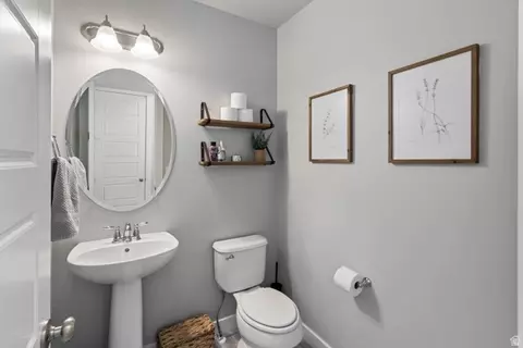 Bath - 1395 E Kelsey Dr, Eagle Mountain, UT 84005 photo 2 of 2