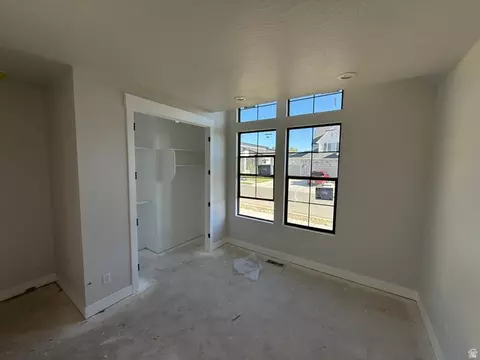 Bedroom - 286 W Summerhill Ln, Centerville, UT 84014 photo 1 of 4