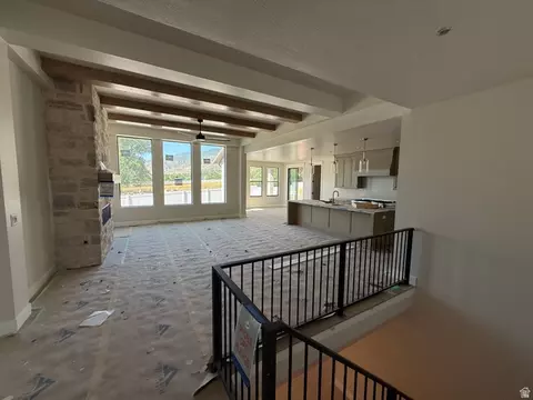 Living - 286 W Summerhill Ln, Centerville, UT 84014 photo 1 of 5