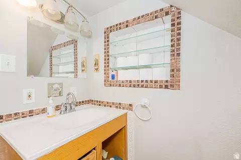 Bath - 23200 N Hillside Dr E #G-28, Fairview, UT 84629 photo 2 of 2