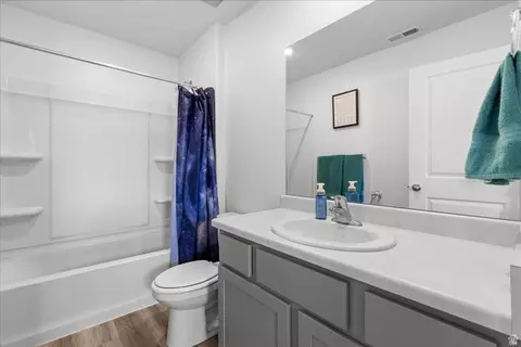 Bath - 315 E Serenity Ave, Tooele, UT 84074 photo 1 of 2