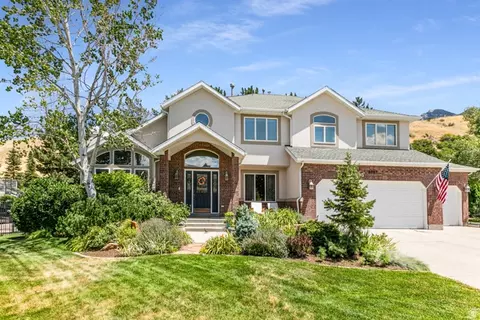 8967 S Cobble Canyon Ln, Sandy, UT 84093