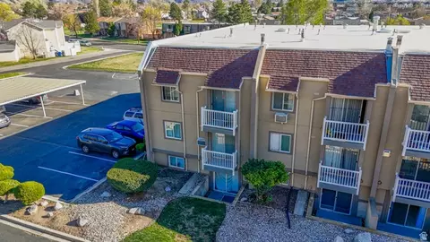 5600 Meadow Ln #144, South Ogden, UT 84403