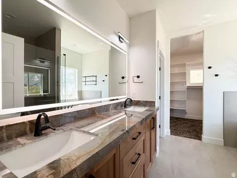 Bath - 764 E Mountain Rd, North Ogden, UT 84414 photo 4 of 4