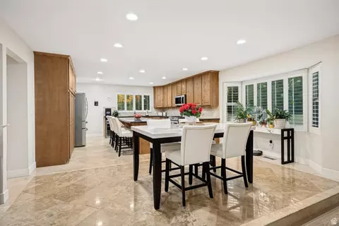 Dining - 2148 E Pinecrest Ln S, Sandy, UT 84092 photo 2 of 3