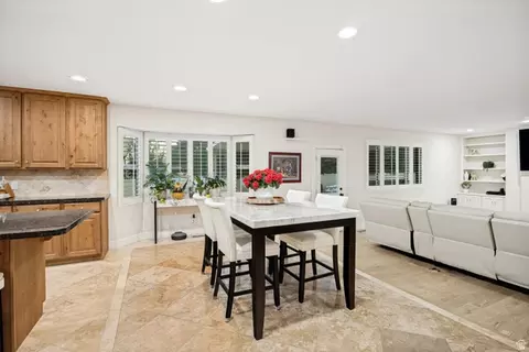Dining - 2148 E Pinecrest Ln S, Sandy, UT 84092 photo 3 of 3