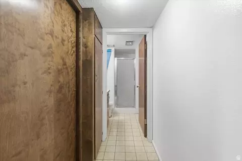 Entry Way - 415 E 1st S, Preston, ID 83263 photo 4 of 5