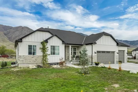 Exterior - 1676 E Coreys Ct, Lake Point, UT 84074 photo 2 of 6