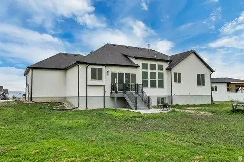 Exterior - 1676 E Coreys Ct, Lake Point, UT 84074 photo 4 of 6