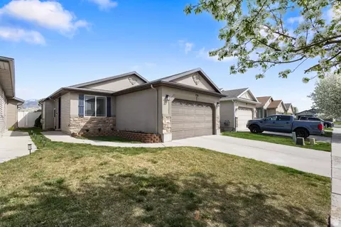726 N Skipton Dr, North Salt Lake, UT 84054