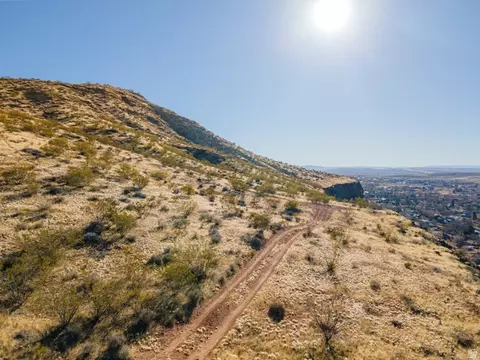 Undisclosed, Hurricane, UT 84737 photo 16