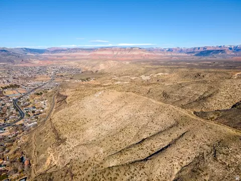 Undisclosed, Hurricane, UT 84737 photo 9