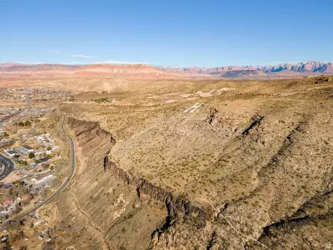 Undisclosed, Hurricane, UT 84737 photo 15