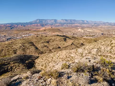 Undisclosed, Hurricane, UT 84737 photo 10