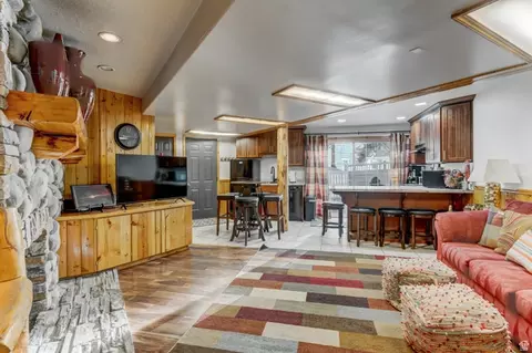 Living - 775 E 1500 S, Bountiful, UT 84010 photo 4 of 6