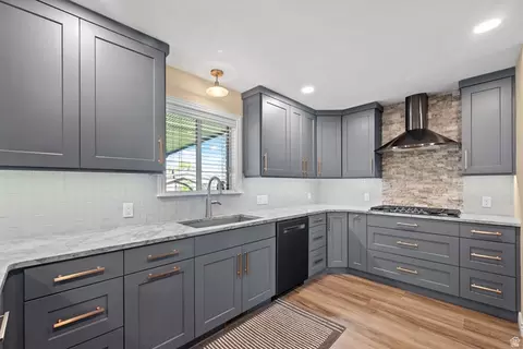 Kitchen - 453 N 650 E, Orem, UT 84097 photo 4 of 6