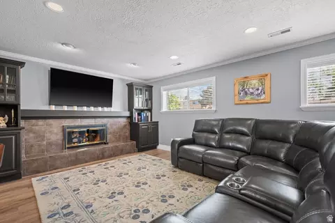 Living - 453 N 650 E, Orem, UT 84097 photo 3 of 3