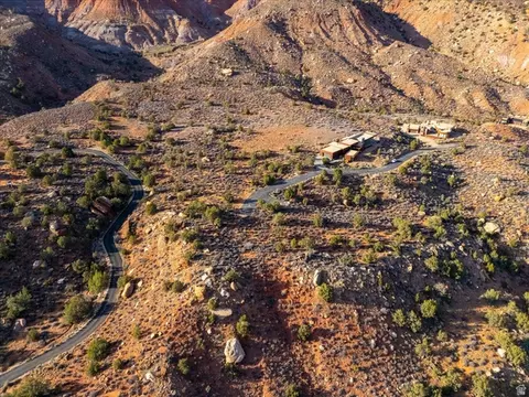 366 Quail Rd, Springdale, UT 84767 photo 2