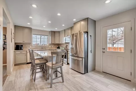 Kitchen - 1697 N 500 W, Mapleton, UT 84664 photo 1 of 2