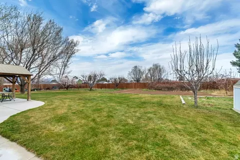 Exterior - 1697 N 500 W, Mapleton, UT 84664 photo 6 of 6