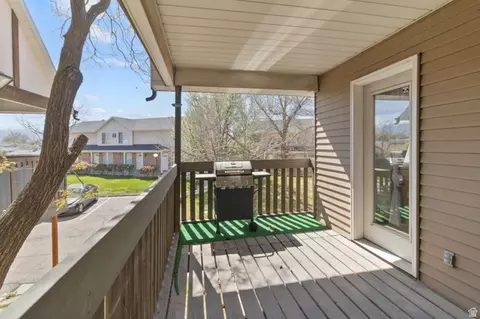 Exterior - 488 E 200 S #5B, Clearfield, UT 84015 photo 2 of 2
