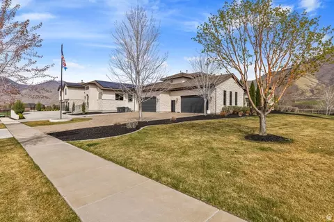 Exterior - 684 Lookout Point Dr, Mapleton, UT 84664 photo 6 of 37