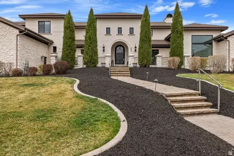 Exterior - 684 Lookout Point Dr, Mapleton, UT 84664 photo 2 of 37